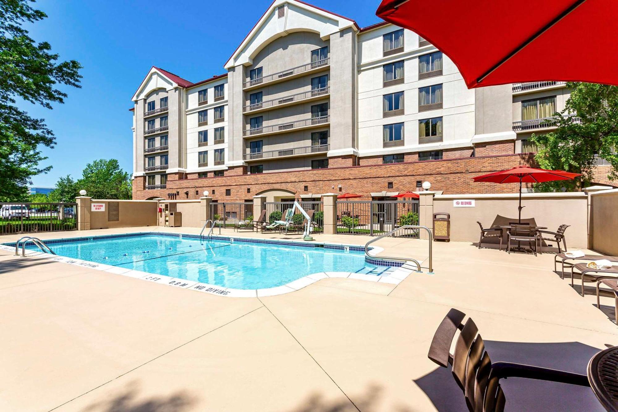 Hyatt Place Kansas City/Overland Park/Convention Center Esterno foto